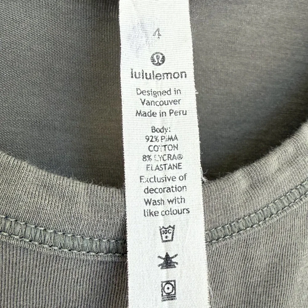 Lululemon All It Takes Tank SIZE 4 - Picture 3 of 4